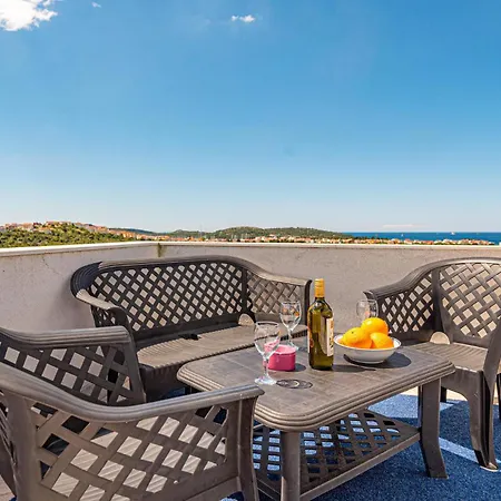 In Rogoznica Ferienhaus