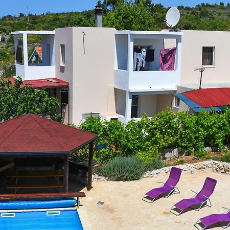 Stunning Home In Rogoznica *