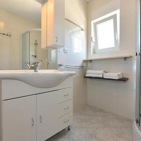 Ferienhaus In Rogoznica