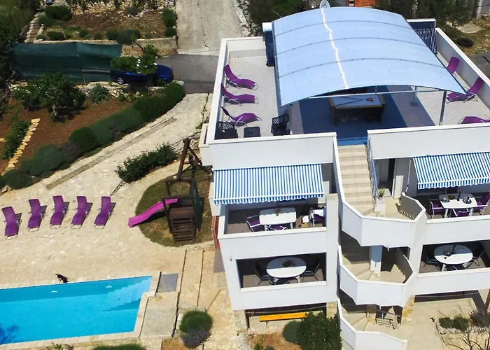 In Rogoznica * Rogoznica (Sibenik-Knin)